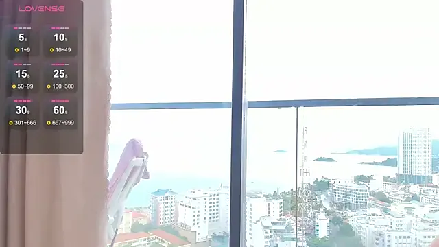 Alina_Vibe_Me – webcam model profile photo Image 16