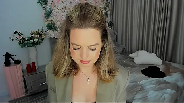 SweetAlegra_ – webcam model profile photo Image 8