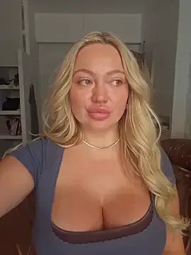 Scripted_Dreams – webcam model profile photo Image 10