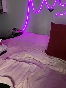 jacques_season – webcam model profile photo Image 11