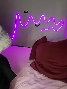 jacques_season – webcam model profile photo Image 12