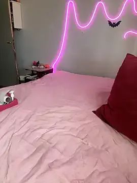 jacques_season – webcam model profile photo Image 13