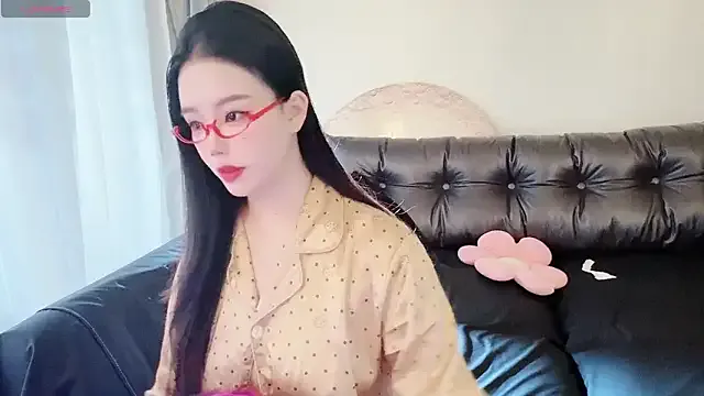 funny_to_see_you_here – webcam model profile photo Image 2