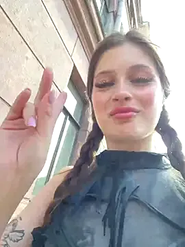 bella__honey – webcam model profile photo Image 9