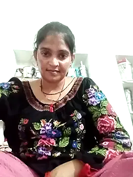 MissLMrJ – webcam model profile photo Image 2