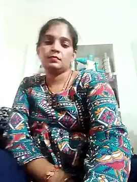 MissLMrJ – webcam model profile photo Image 3