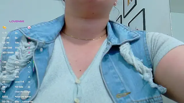 Cutee_Jaan – webcam model profile photo Image 6