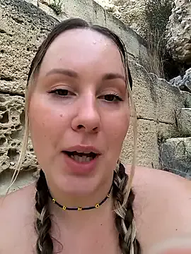 Goldi159 – webcam model profile photo Image 6