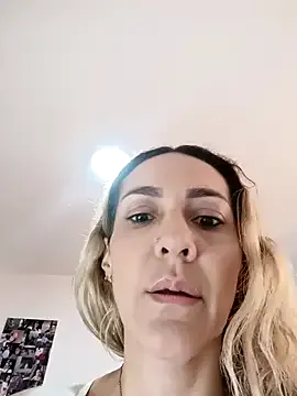 Beibi_sin – webcam model profile photo Image 3