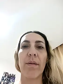 Beibi_sin – webcam model profile photo Image 4