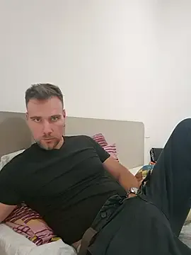 El-Jouri – webcam model profile photo Image 14