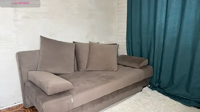 jacques_season – webcam model profile photo Image 11