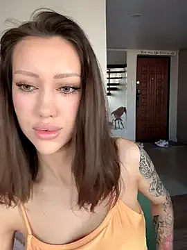 Lovebirdss – webcam model profile photo Image 19