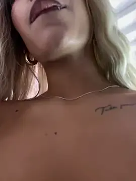 dudu-baby10 – webcam model profile photo Image 13