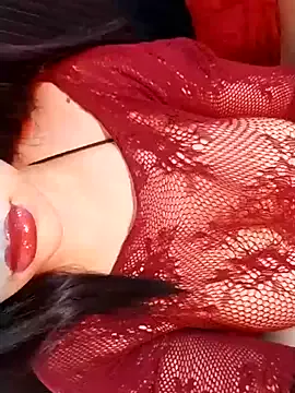 EmaSalis – webcam model profile photo Image 16