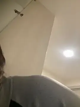 COLAMBIA_X_GURL – webcam model profile photo Image 14