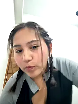 COLAMBIA_X_GURL – webcam model profile photo Image 8