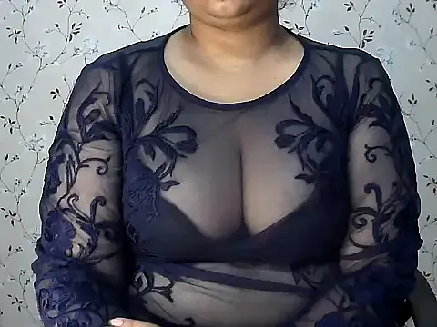 wildtequilla – webcam model profile photo Image 14