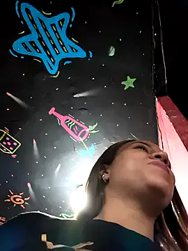 xoxo_sol – webcam model profile photo Image 8