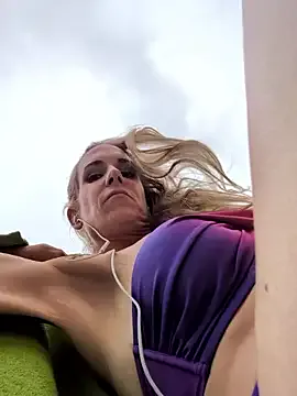 Rose_Olivia – webcam model profile photo Image 18