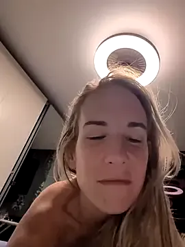 Rose_Olivia – webcam model profile photo Image 4