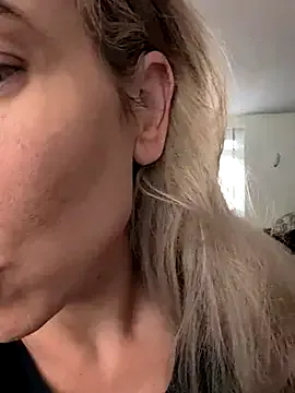 Rose_Olivia – webcam model profile photo Image 6