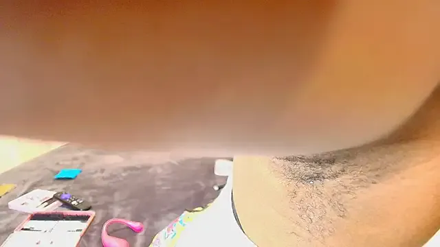 valerie_james3 – webcam model profile photo Image 10