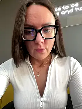 curvyflawless – webcam model profile photo Image 19