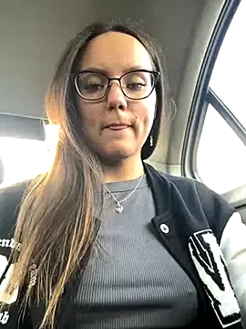 curvyflawless – webcam model profile photo Image 6