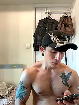 Alirawrz – webcam model profile photo Image 10