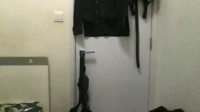 Alirawrz – webcam model profile photo Image 18