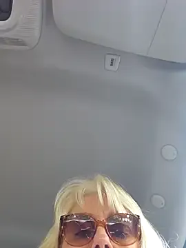 redrose520 – webcam model profile photo Image 3