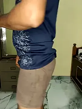 PumaShyXD – webcam model profile photo Image 10