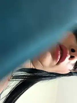 winter11 – webcam model profile photo Image 10