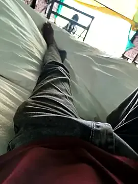 anli5 – webcam model profile photo Image 4