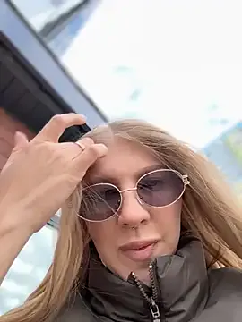 Lalalust69 – webcam model profile photo Image 13