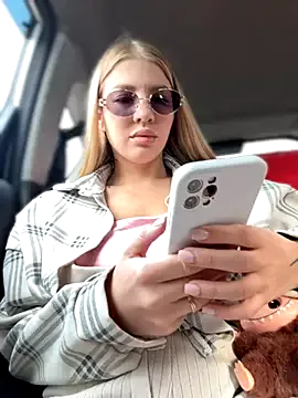 Lalalust69 – webcam model profile photo Image 18