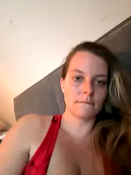 hoaarisa – webcam model profile photo Image 9