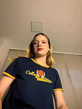 Garima_G – webcam model profile photo Image 9