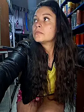 Cute-Simmi69 – webcam model profile photo Image 11