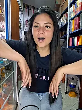 Cute-Simmi69 – webcam model profile photo Image 15