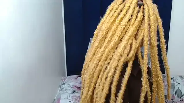 Simone_Miller – webcam model profile photo Image 8