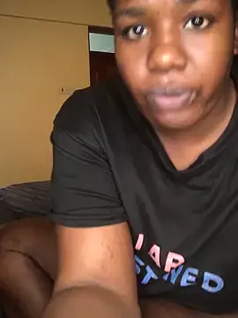 sladkoesolnishko – webcam model profile photo Image 3