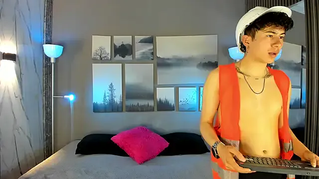 husa_Malikaa – webcam model profile photo Image 15