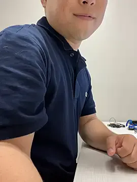 RollDolls – webcam model profile photo Image 2