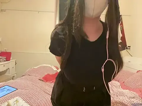 RomanticCouple432 – webcam model profile photo Image 4