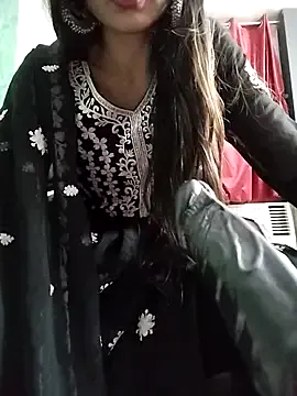 OnlyPragya – webcam model profile photo Image 4