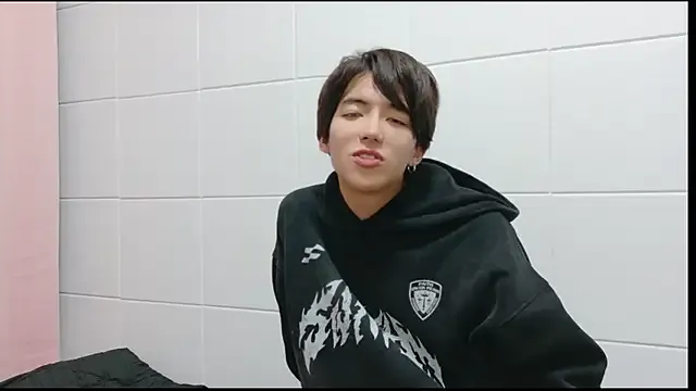 SonY_CaM – webcam model profile photo Image 5