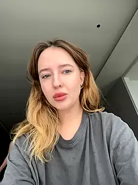 May-Squirt – webcam model profile photo Image 15