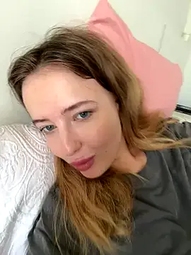 May-Squirt – webcam model profile photo Image 17